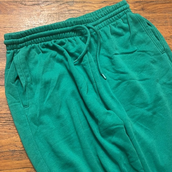 HM Divided cozy baggy joggers - size small - Picture 5 of 5